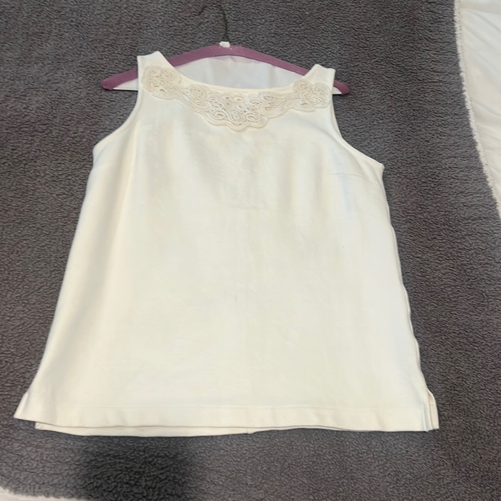 Banana Republic Medium sleeveless blouse